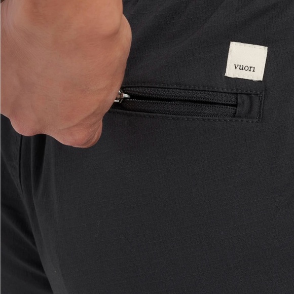 Vuori Ripstop Pant - Picture 4 of 5